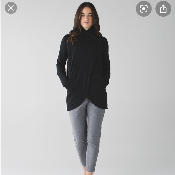 LuluLemon thats a wrap jacket - Picture 2 of 11